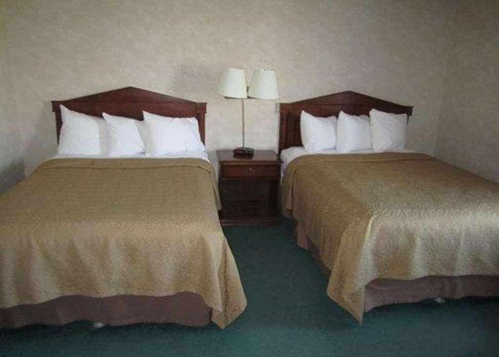 Quality Inn New Liskeard Room photo