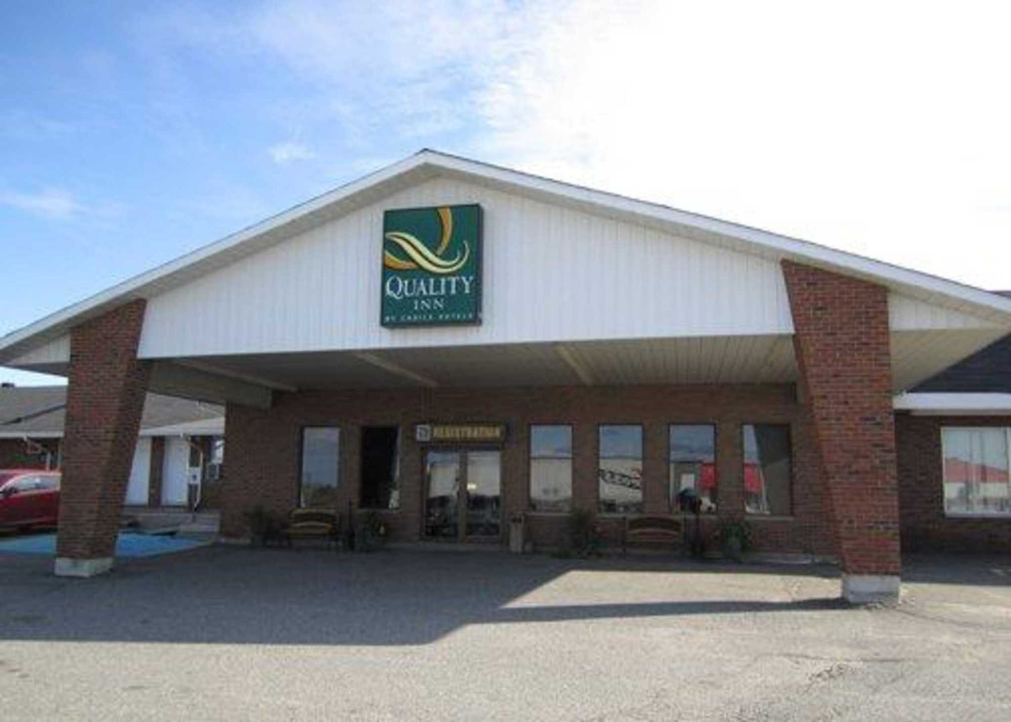 Quality Inn New Liskeard Exterior photo